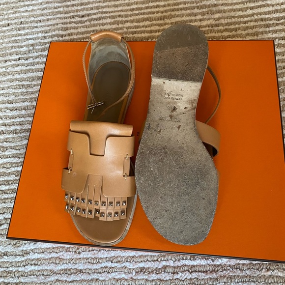 RARE Hermes Santorini Sandal 100% Authentic - Picture 4 of 5